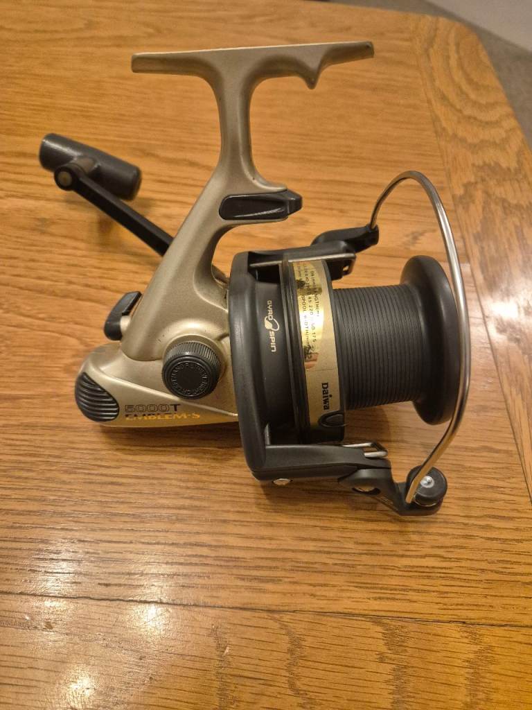 Moulinet Daiwa emblem s 5000 t - Sport & Plein air