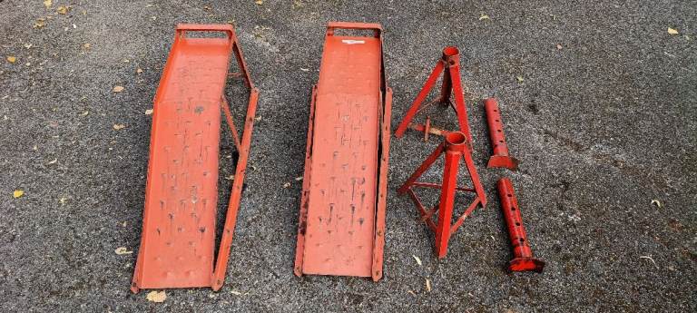 Car ramps and jack axle stands