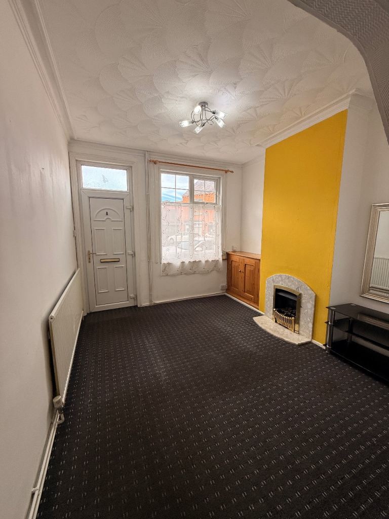 Spacious 2 Bedroom Terraced House | Two Reception Rooms | Aylestone | Available Now