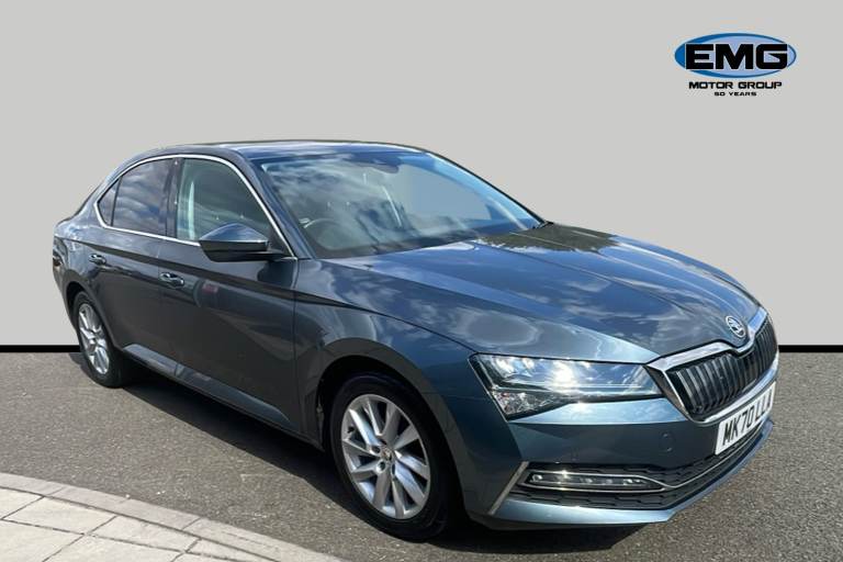 Skoda Superb Hatch iV 1.4 Tsi Iv 13kwh Se Technology Hatchback 5dr Petrol Plug