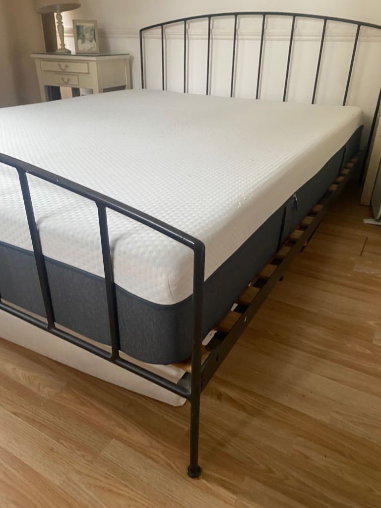 Bed frame and Emma matress