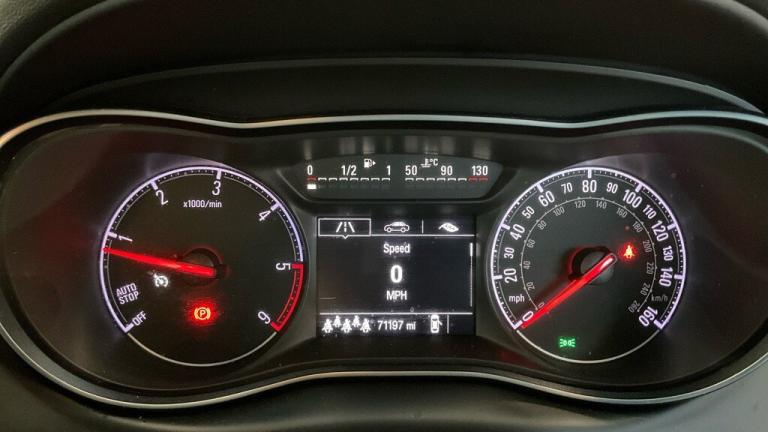 2017 Vauxhall Zafira 2.0 CDTi Elite Nav 5dr ++ PANROOF / NAV / CAMERA / LEATHER / ULEZ ++ MPV Die...