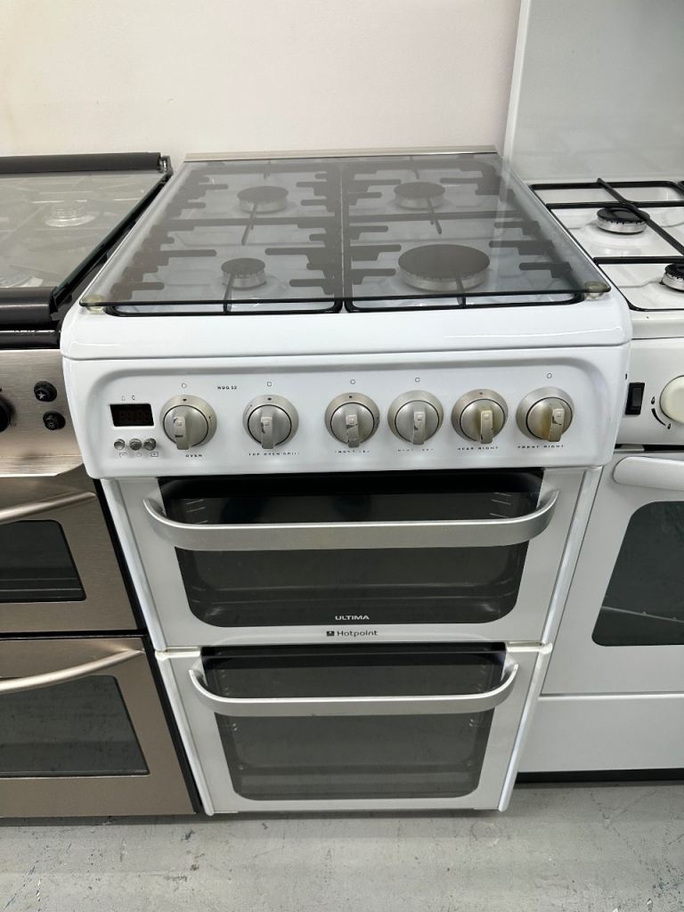 Hotpoint white good condition 50cm gas cooker with oven and grill 