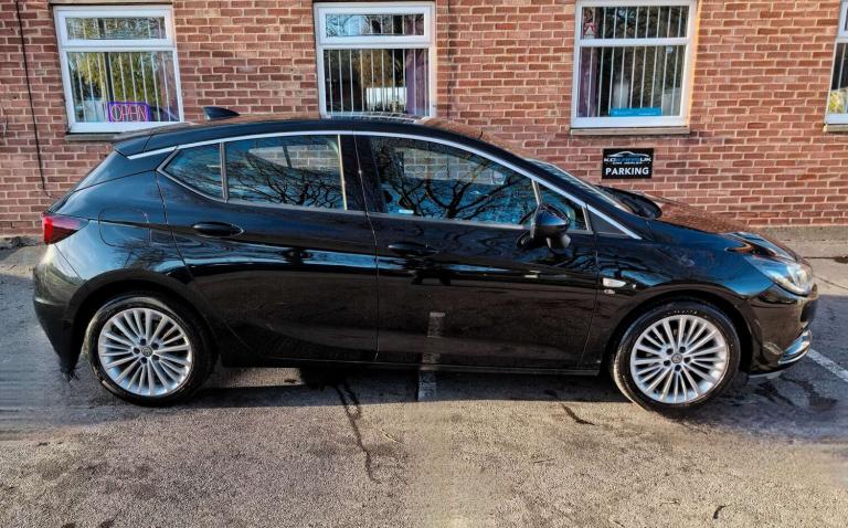 2017 Vauxhall Astra 1.4 Astra Elite Nav T 5dr - Full Service History - High Spec! Hatchback Petro...
