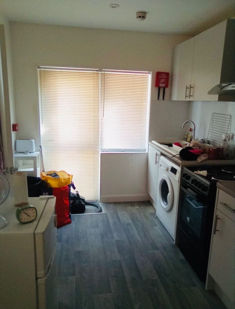 Studio flat - bills included*