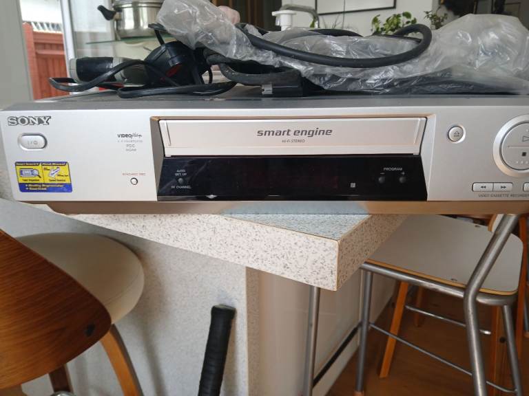 Sony VHS Smart Engine Video Recorder – Good Condition