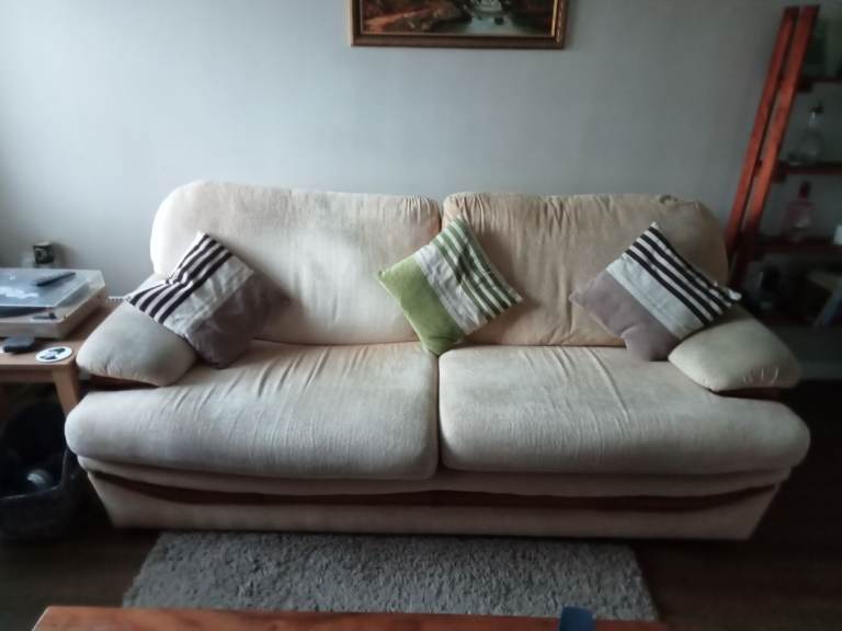 3 seeater sofa