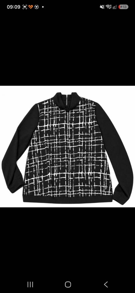 Papaya Weekend Black & White Patterned Top - Size 16