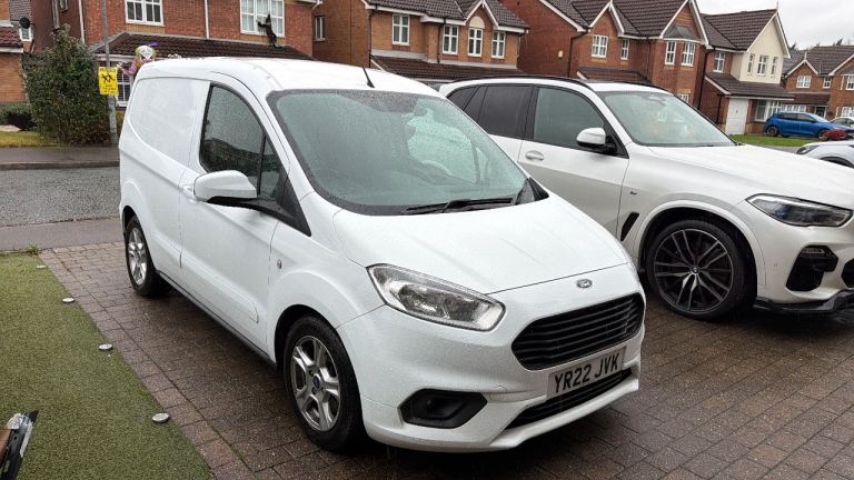 Ford Transit Courier 