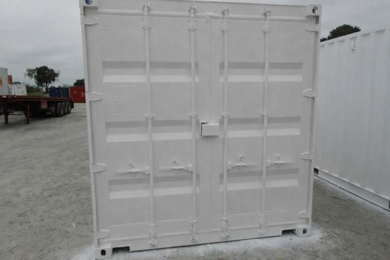 10ft refurbished shipping / storage container.