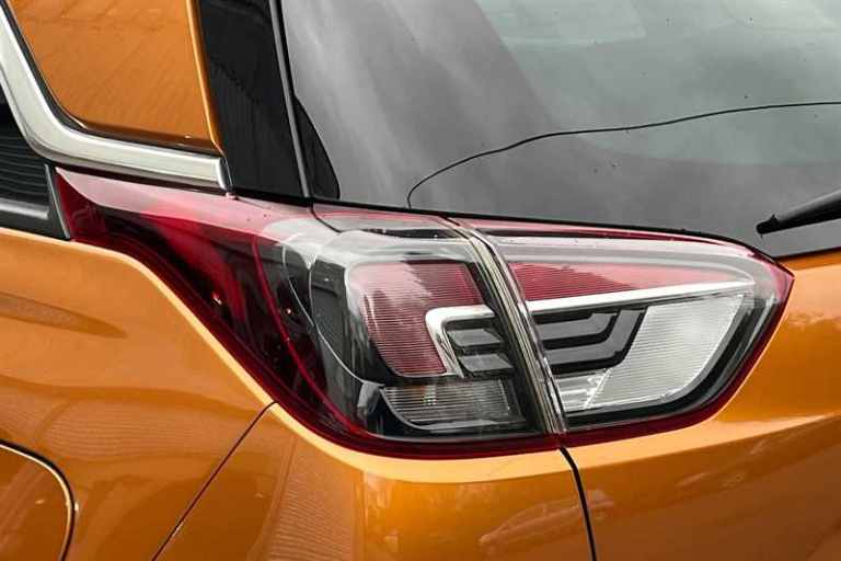 2019 Vauxhall Crossland X 1.2T ecoTec [110] Tech Line Nav 5dr [6 Spd] [S/S] HATCHBACK PETROL Manual