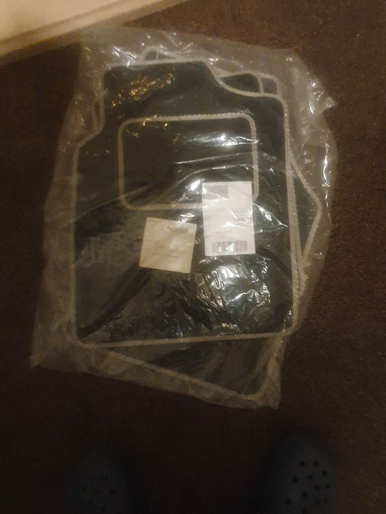 Renault clio 2001 to 2005 car mats black grey