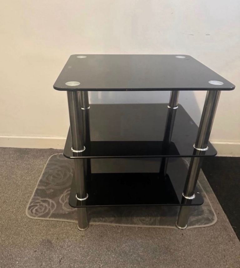 Black tampered glass TV stand /shelf