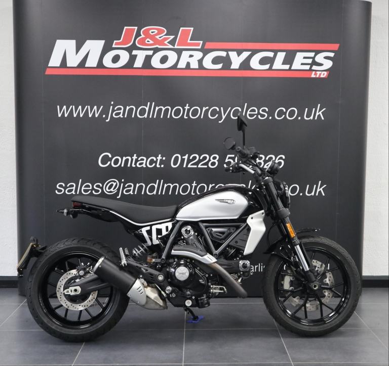 Ducati Scrambler Icon 800. Only 48 miles from new.