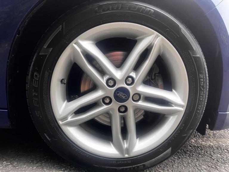 2015 Ford Focus 1.5T EcoBoost Zetec S Euro 6 (s/s) 5dr HATCHBACK Petrol Manual