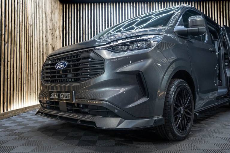  Ford Transit Custom 320 Limited L2 2.5L Auto Plug-in Hybrid Crew Cab HYBRID Automatic