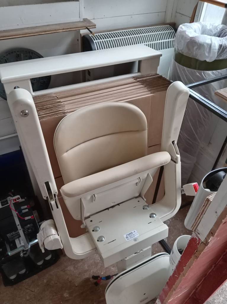 Handicare Rembrandt Stairlift With Power Swivel Seat