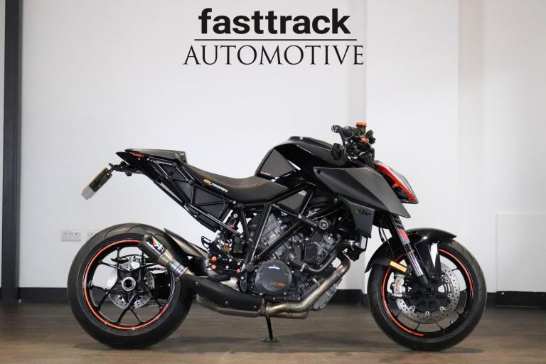 KTM 1290 Superduke R - 2018 - CARBON - AUSTIN RACING - QUICKSHIFT - MINT ++