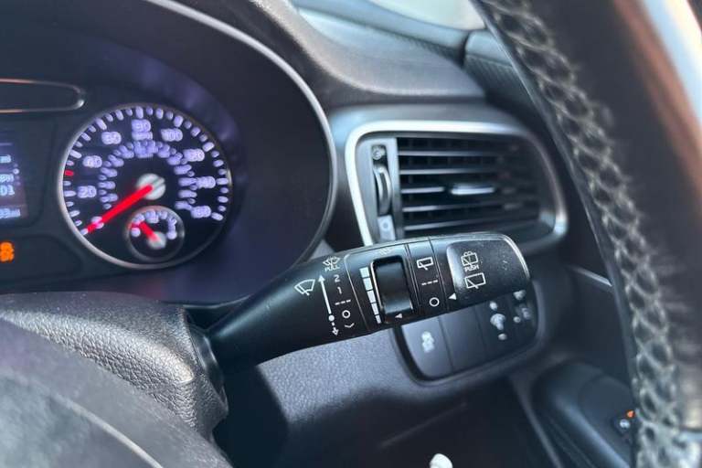 2016 Kia Sorento 2.2 CRDi KX-1 5dr ** Tow Bar ** Manual Station Wagon Diesel Manual