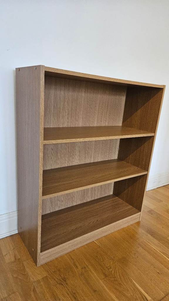 Brown Wooden Bookcase with 3 Shelves – Good Condition