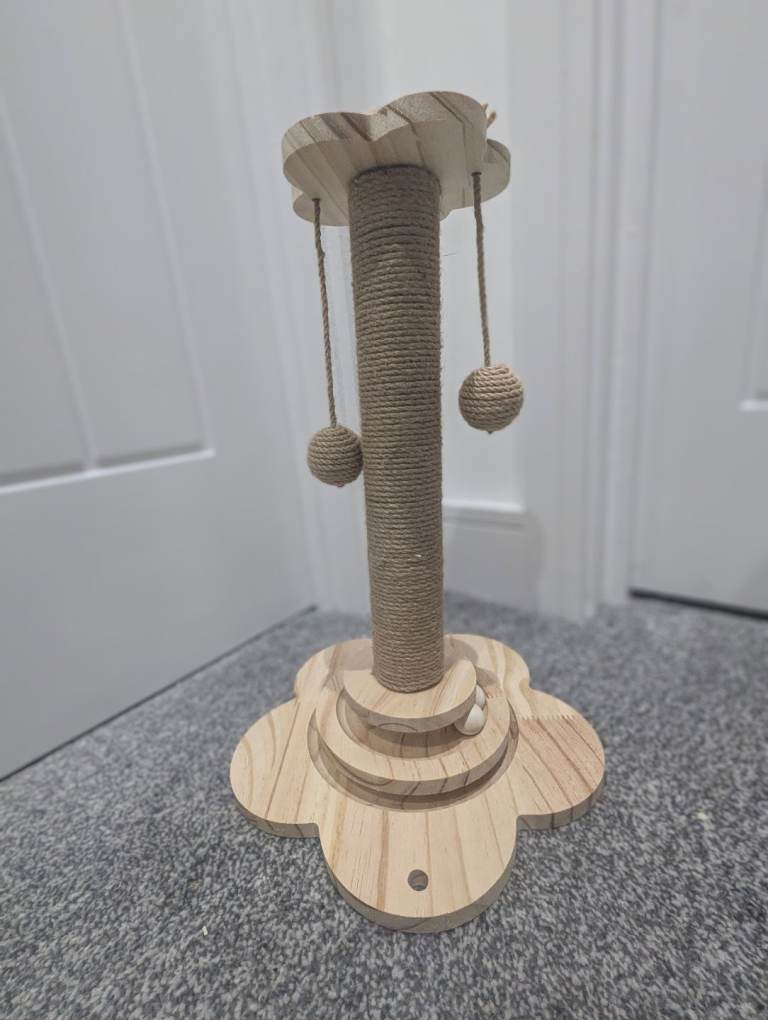 Unused multi-purpose cat toy