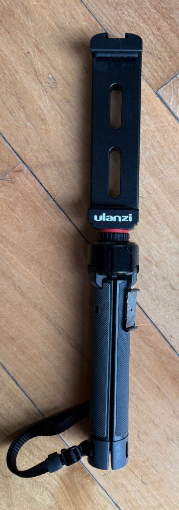 Ulanzi ipad mount and tripod