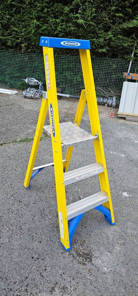 Werner 3 tread platform step
