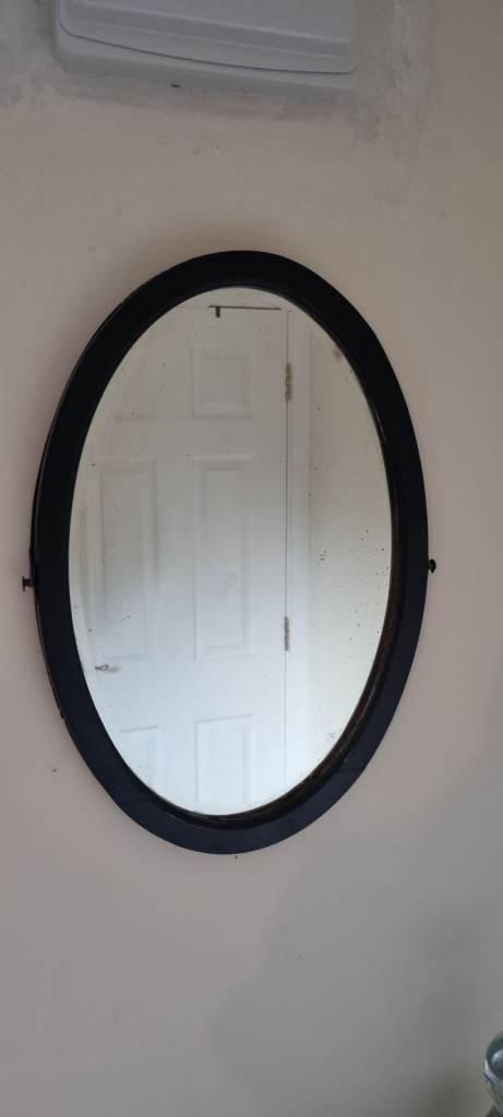 Black Oval Mirror – Good Condition