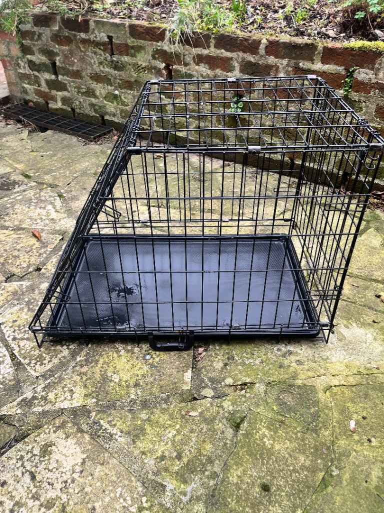 Medium size dog crate
