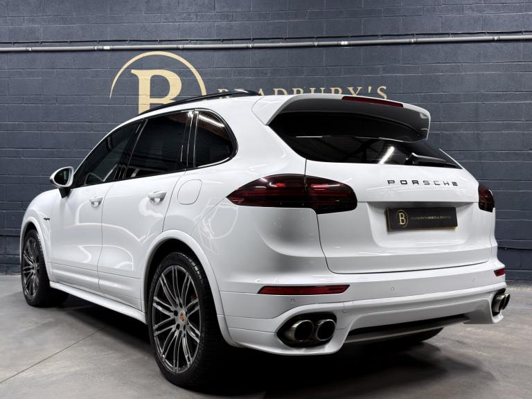 PORSCHE CAYENNE 3.0 V6 E-Hybrid S Platinum Edition 2017