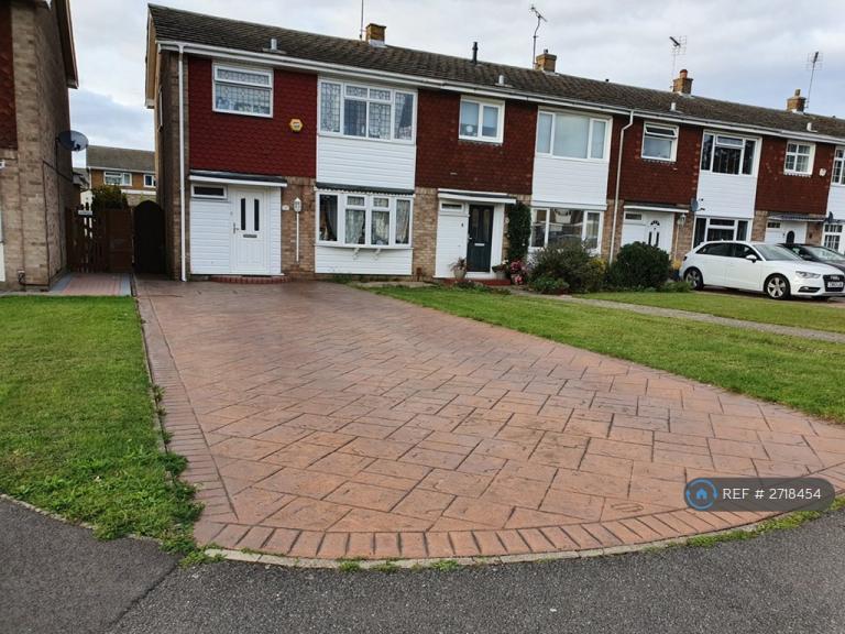 3 bedroom house in Waveney Drive, Chelmsford, CM1 (3 bed) (#2718454)