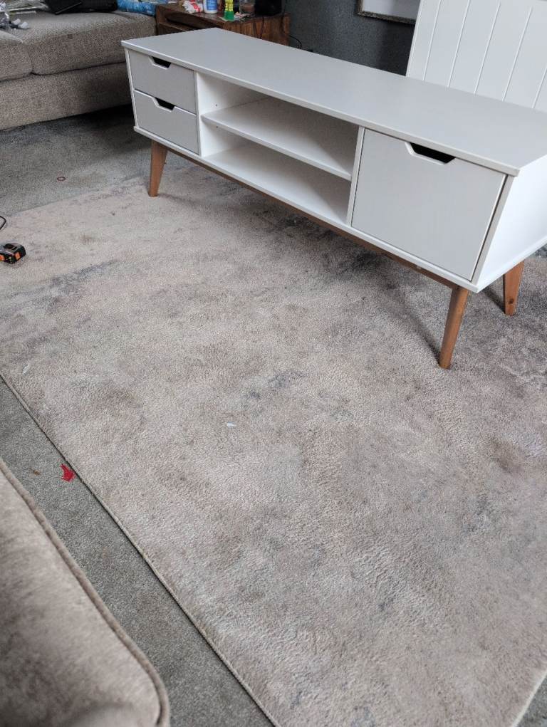 Solid pine TV unit brand new
