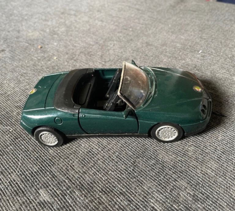  Alfa Romero Spider 