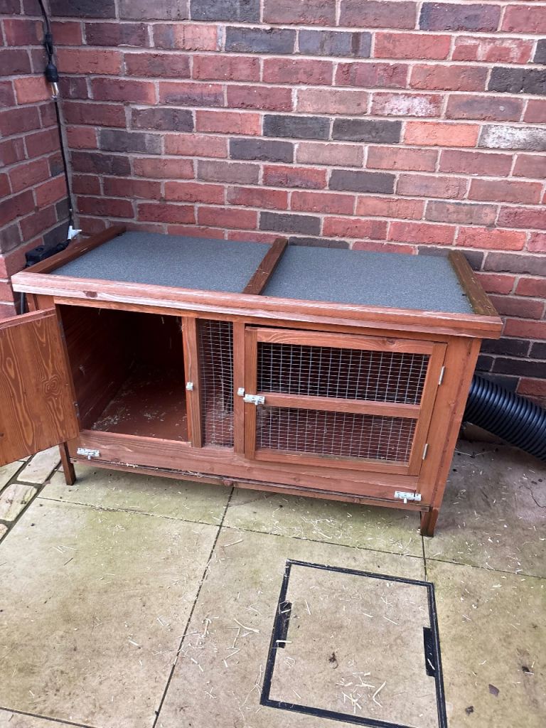 Free rabbit hutch run and cover