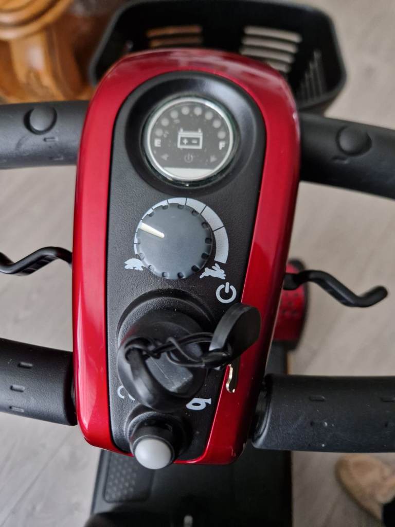Go go elite mobility scooter like new hardly used
