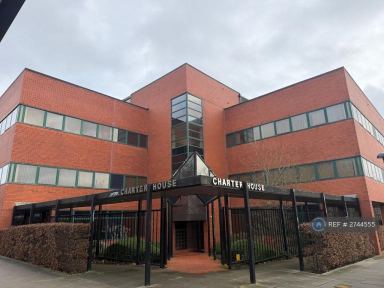 2 bedroom flat in Charter House, Milton Keynes, MK9 (2 bed) (#2744555)