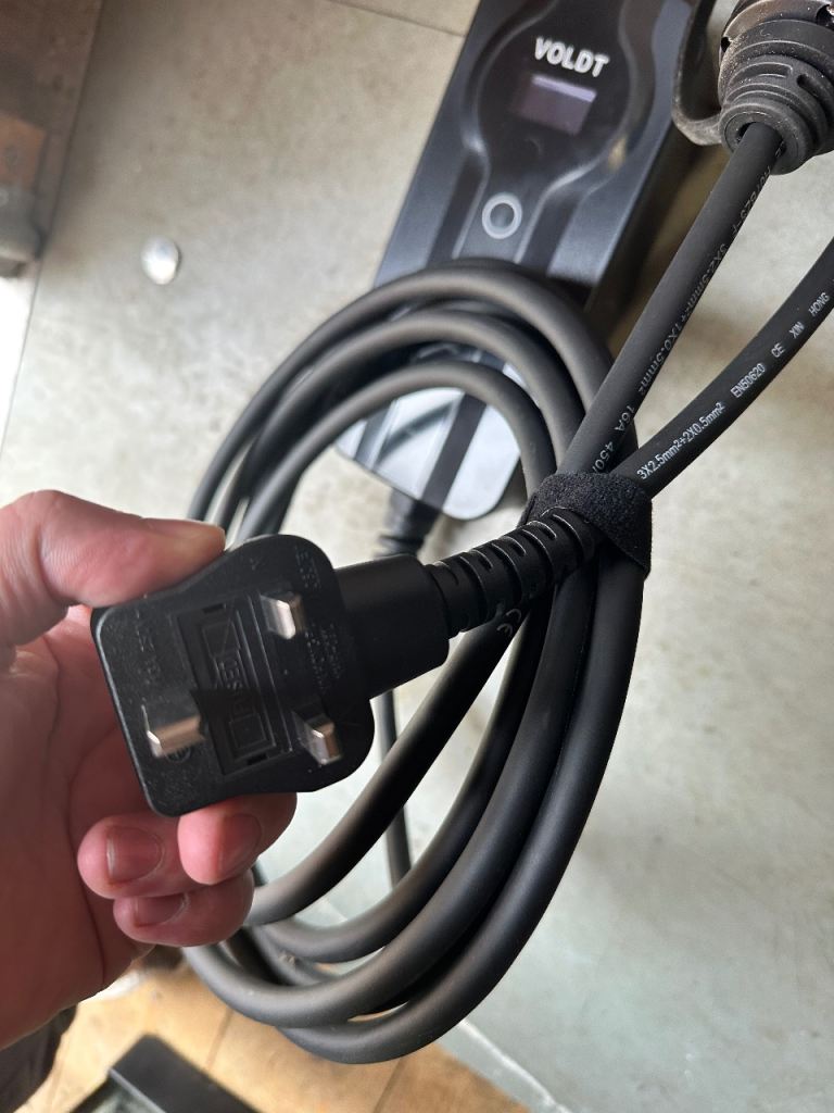 Voldt Ev 3 pin household charger 13A