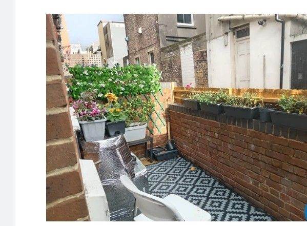 Large 2 bed house Central Brighton 