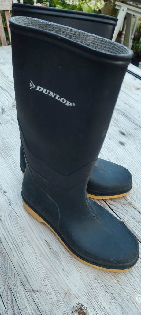 Dunlop Black Wellington Boots - Good Condition
