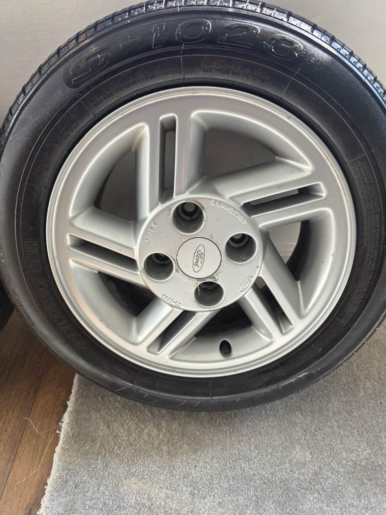 Ford dog leg alloys