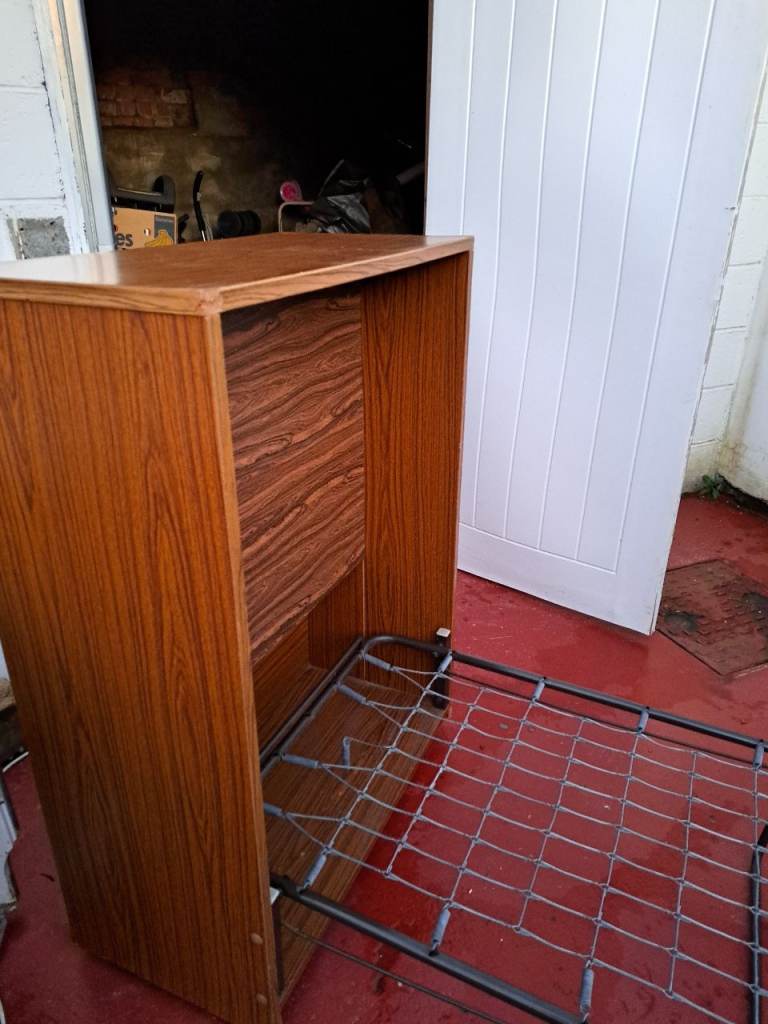 Furniture single bed 