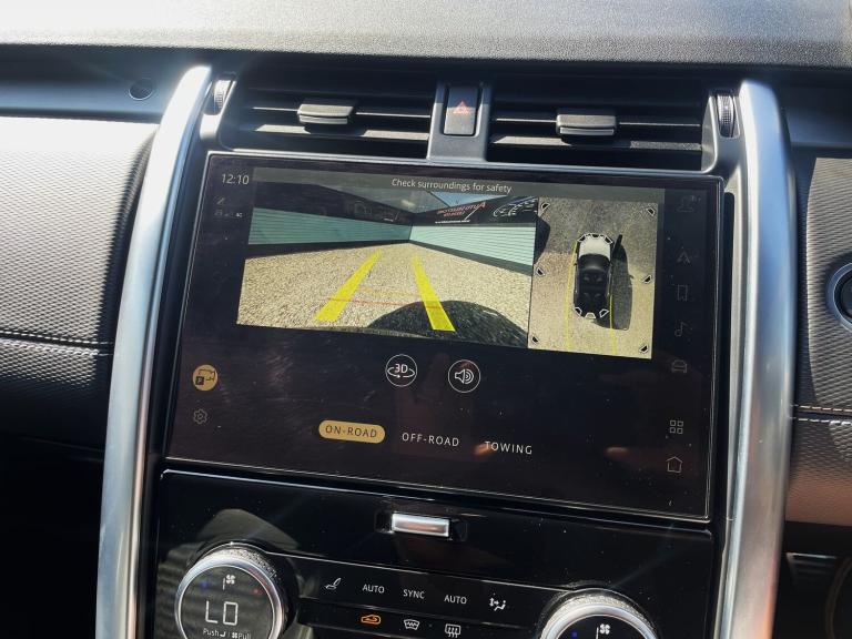 2022 Land Rover Discovery 3.0 D300 MHEV R-Dynamic SE SUV 5dr Diesel Auto 4WD Euro 6 (s/s) (300 ps...