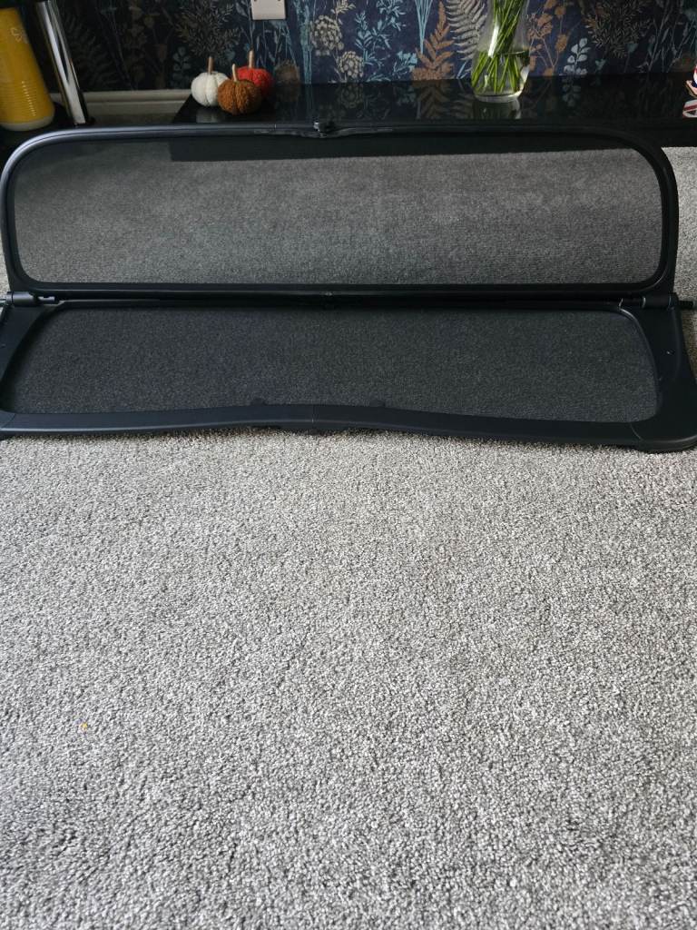 Genuine Mini wind deflector