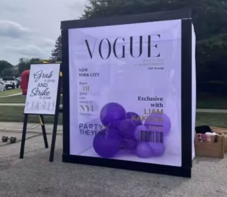 Walkin photo booth for sale !!!