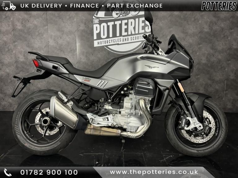 Moto Guzzi V100 Mandello 2026