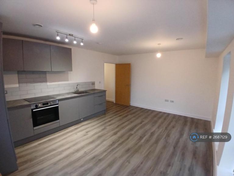 2 bedroom flat in Knitwear House, Bristol, BS5 (2 bed) (#2687129)
