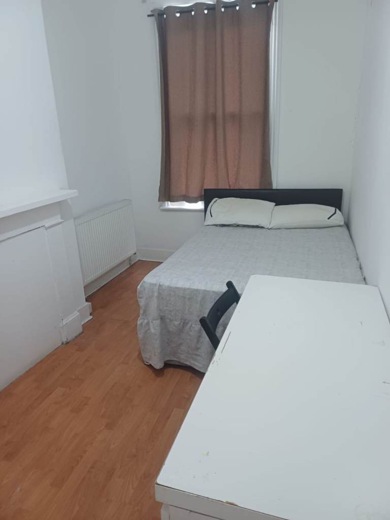 Double room in a shared flat