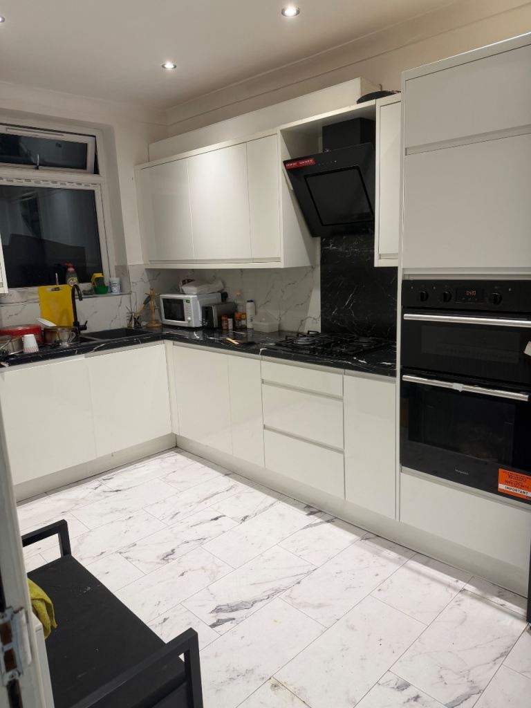 Furnished rooms to let 