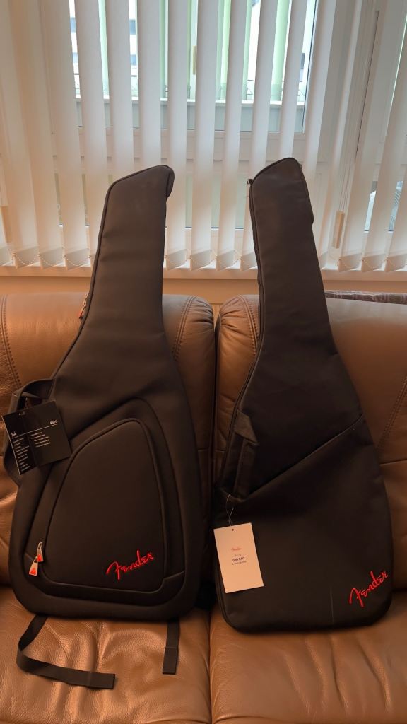 Fender gig bag(s) F405 and F610 