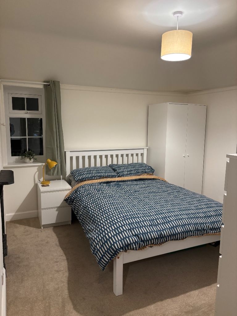 Large Room Available 